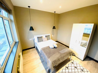 🛏️✨ En-Suite Room to Let in - Streatham Main Photo