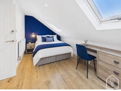 Stunning Ensuite room - bills included Main Photo