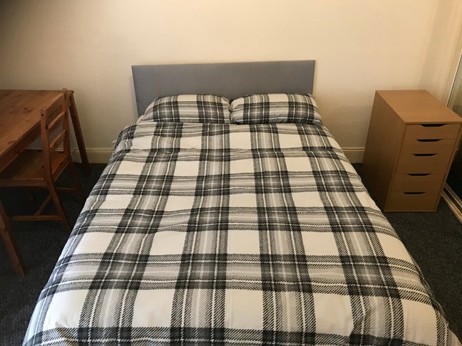 Double room, All bills included,Dundee, Stobswell. Main Photo