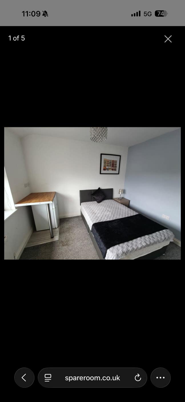 En-suite NN180et Corby  Main Photo