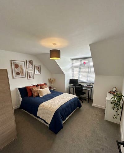 🏠 4 spacious double rooms in Battersea Main Photo