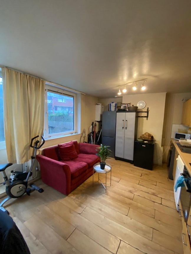 Double room available  Main Photo