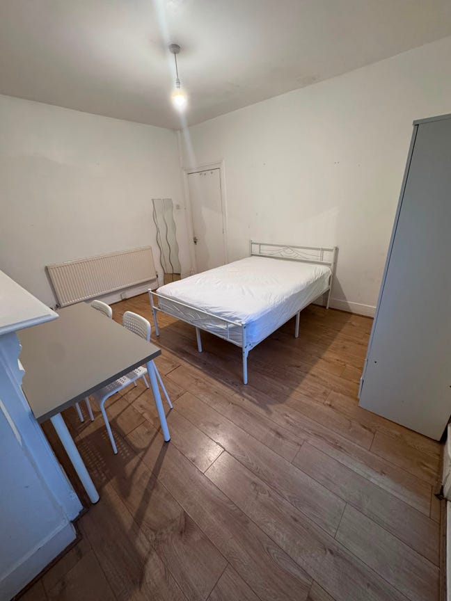 🏡 Double Room Available to Let in – Lewisham Main Photo