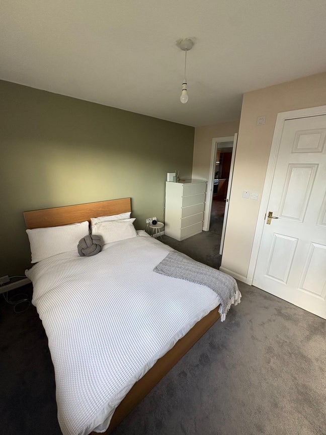Flat to rent - Motherwell town centre  Main Photo