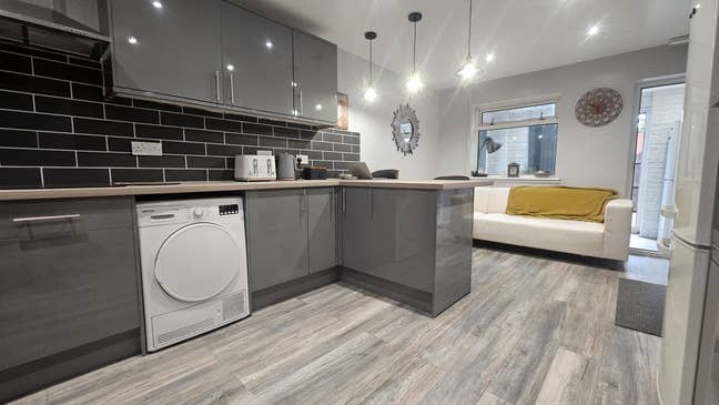 Double Ensuite room-Wilnecote for a single person Main Photo