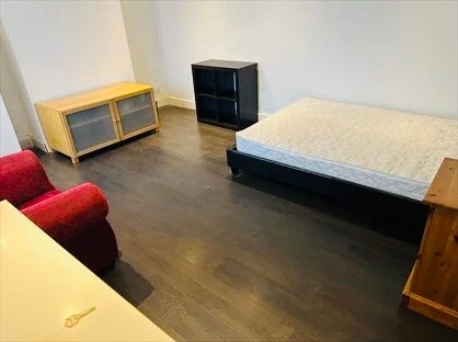 Brand NEW Rooms - All size options available  Main Photo