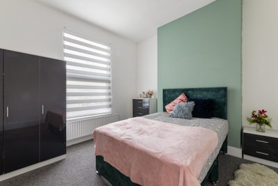 ‼️🏡 Large Room | All Bills | Wifi & Cleaner ‼️🏡 Main Photo