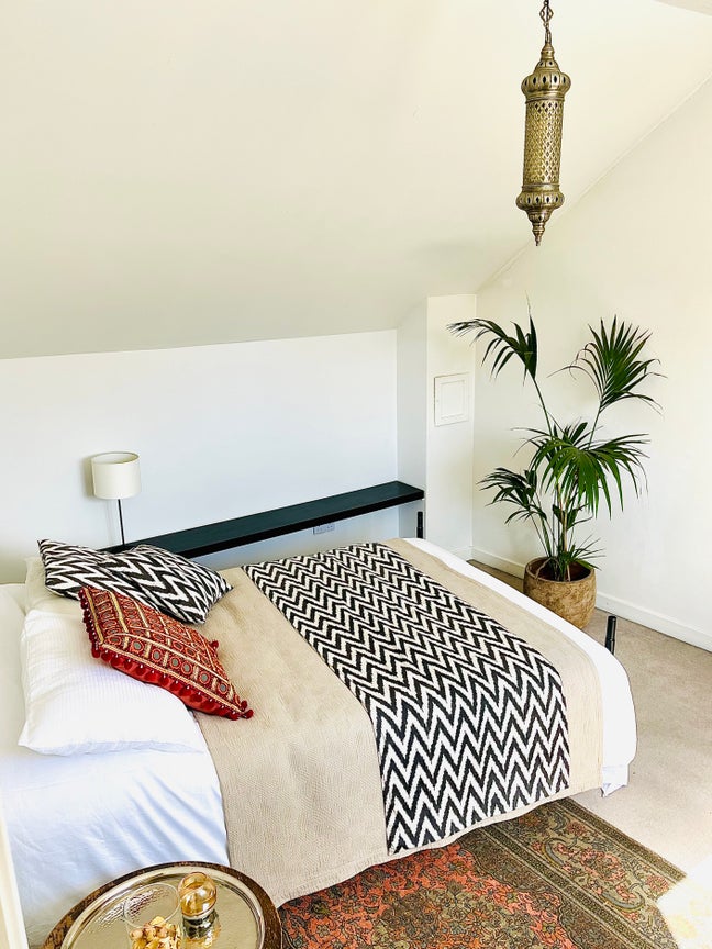 A Large Double Bedroom available in E3, Main Photo