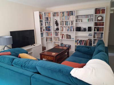 Work Away Flatmate/Owner Main Photo
