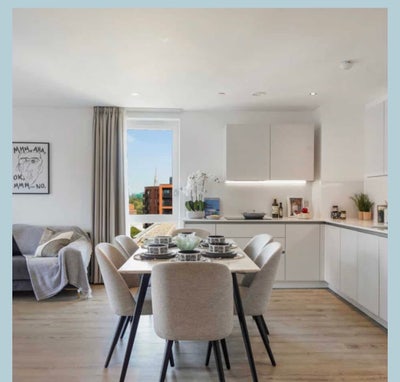Urgent-roommate need 5 mins from spinningfields Main Photo