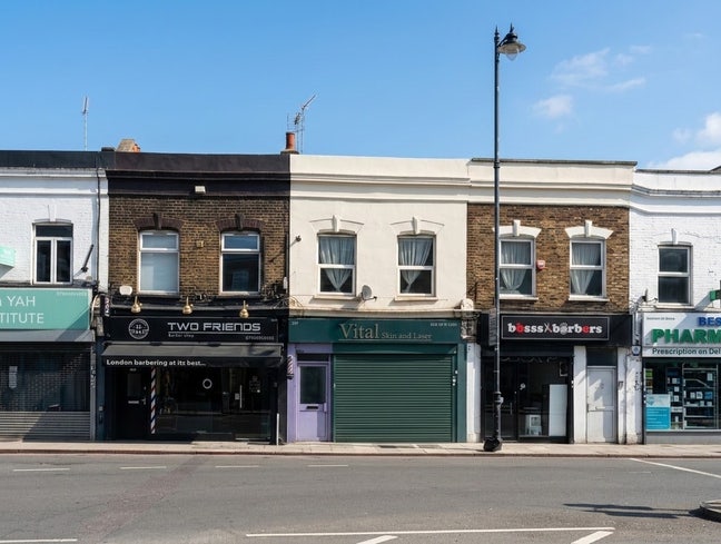 Brand New HMO Studios – Pembroke Avenue, Enfield E Main Photo