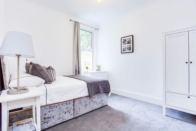 🌻🌻 lovely Double room - Professionals🌻🌻 Main Photo