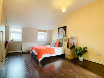 🔥 Shore-Ditch the Ordinary — 4 En-Suites 🚿 Main Photo
