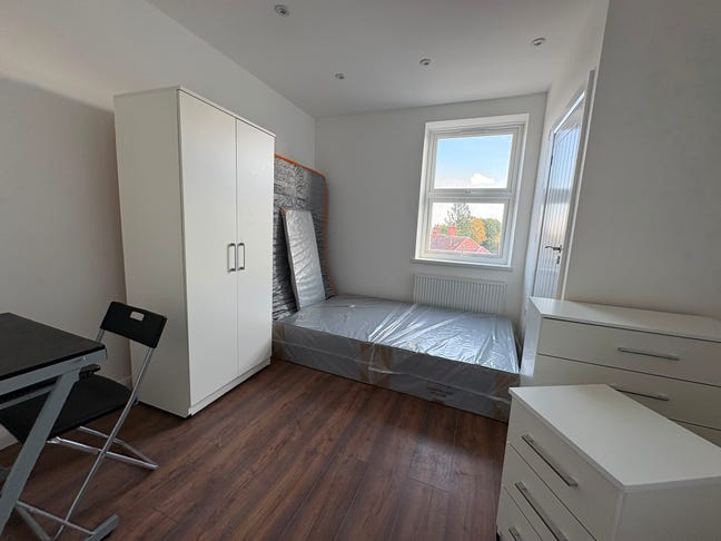 Single Room & Double Ensuite – 7 Min Bakerloo Line Main Photo