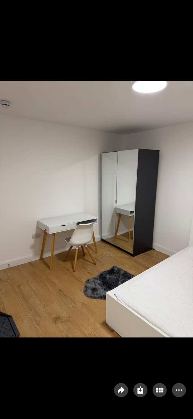 Brand New Self-Contained Studio-North west London  Main Photo
