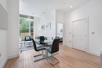 West Gate House Main Photo