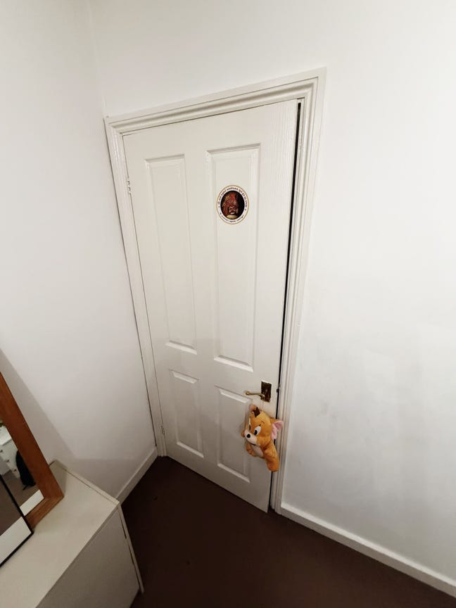 Double room and box room available In Bushey  Main Photo