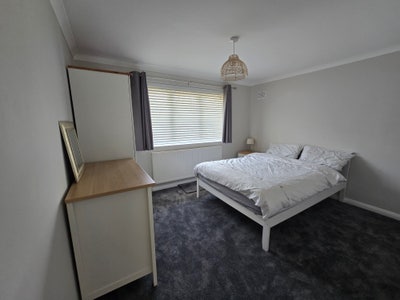 Spacious Double Room in Peaceful Harpenden Home Main Photo