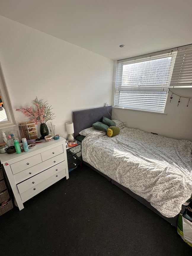 Double Room with private bathroom Main Photo