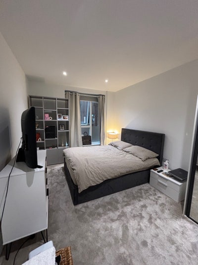 Large double room furnished - Maida Vale Main Photo
