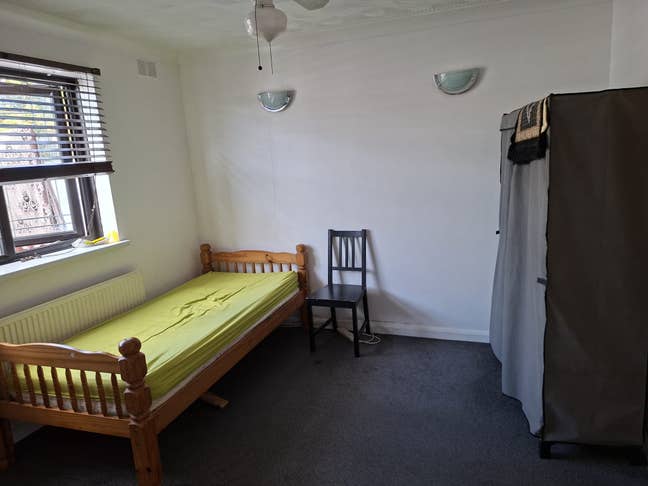 Spacious and Cosy Single Room for Rent in  SL1 3AF Main Photo