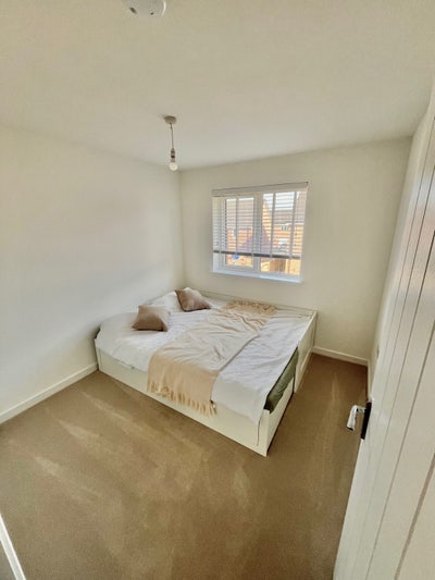 Room for rent Main Photo