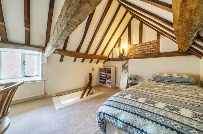 Beautiful Cottage - Double room - Godalming Main Photo
