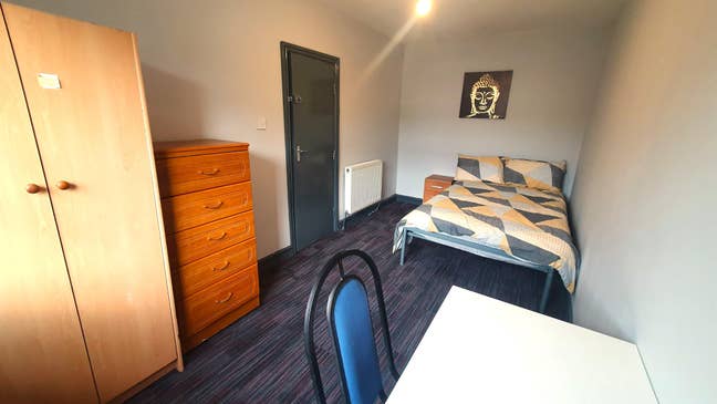 💎 Spacious Double Room – Prime Oxford Road! 💎 Main Photo