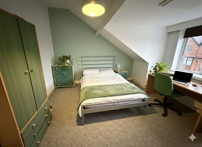 😍 Large Double Room - Close to City Centre 😍 Main Photo