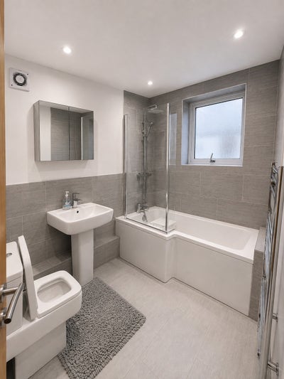  Modern Double Room, All Bills Included – Tilbury Main Photo