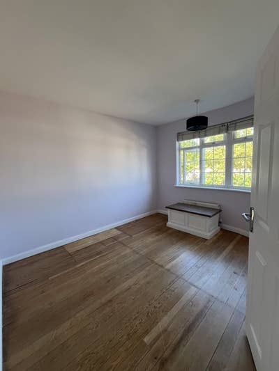 1 Double Bedroom, plus a small office Main Photo