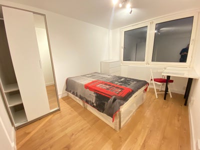 Very Convenient Double Room at East Putney!!! Main Photo