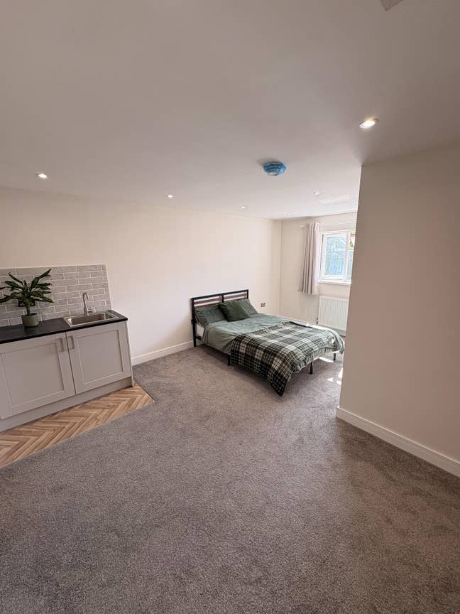 Newly Refurbished house share - Kidderminster Main Photo