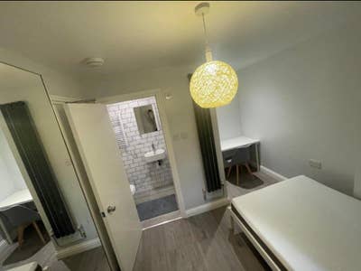 Double En-Suite room available in Hither Green Main Photo