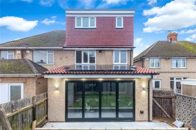 Luxury Modern semi-detached  Main Photo