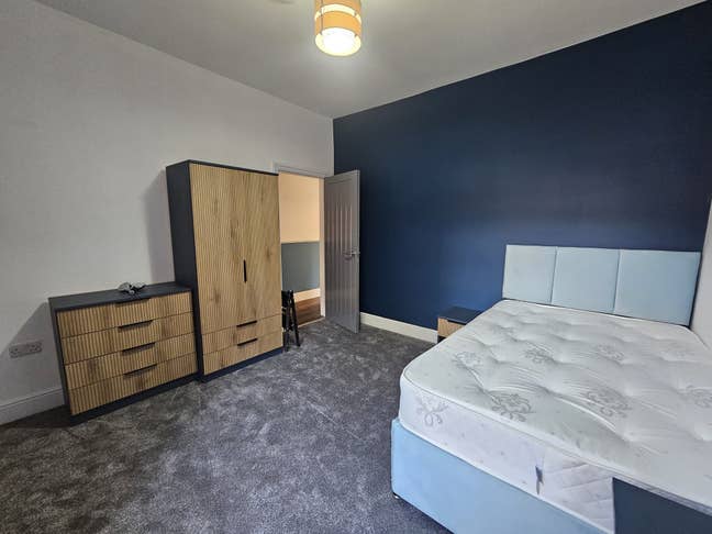 Great New En-suite Double rooms by Reading Centre Main Photo