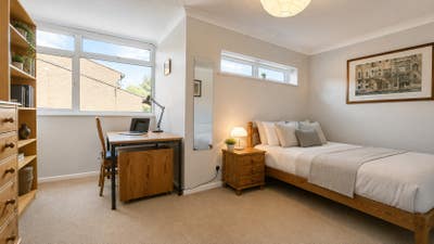 2 Doubles + 1 Single, Hertford, Near Town Main Photo