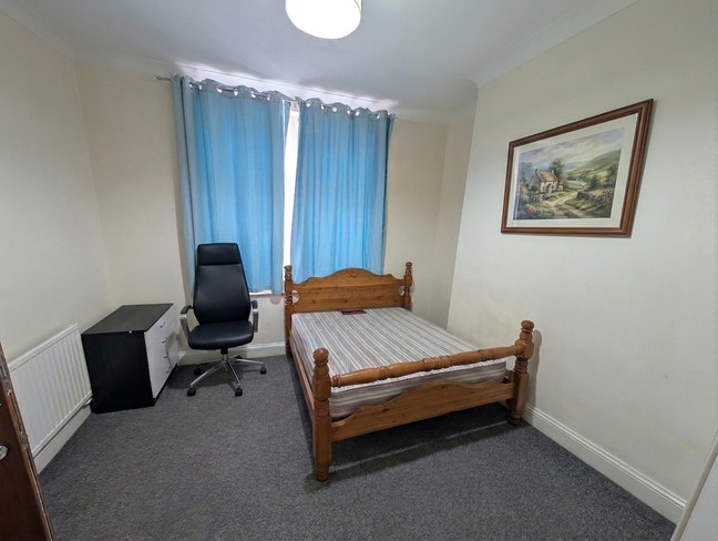 Double Ensuit Room to let  Main Photo