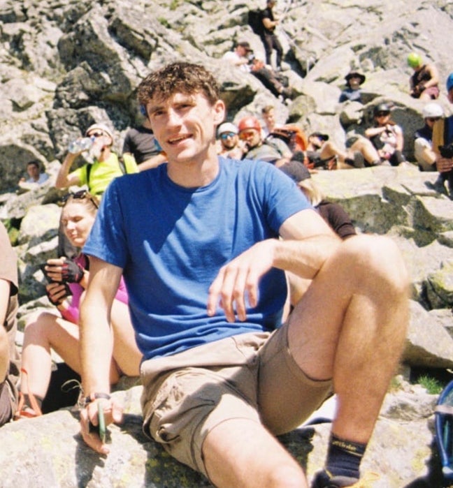 I am a professional male aged 26. I am lookin... Main Photo