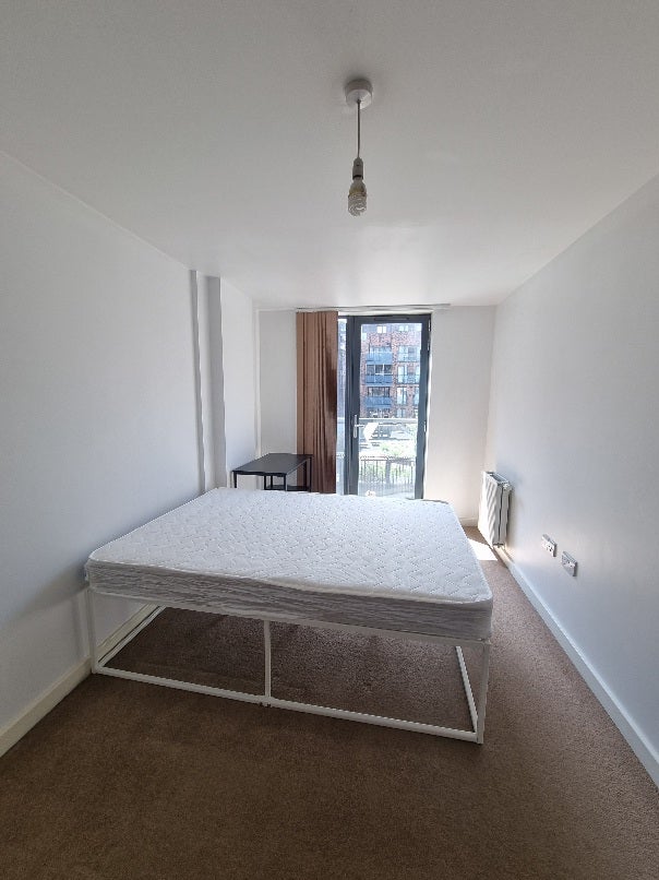 2mins from Station En-suite room in flat Main Photo