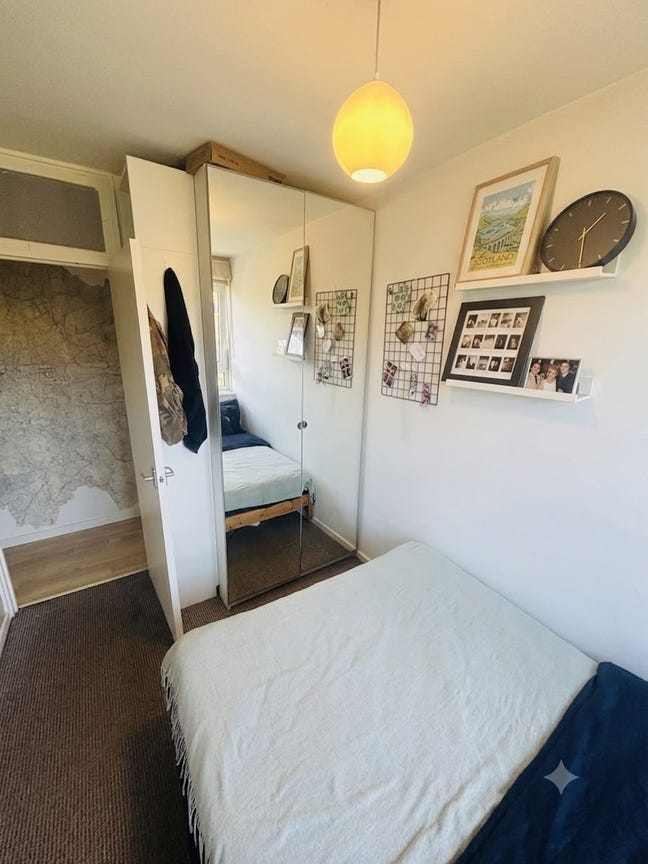 Double Room in Kennington LGBT Household  Main Photo