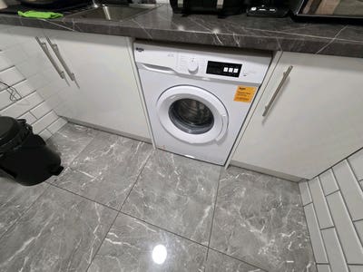 Single Room for Rent Main Photo