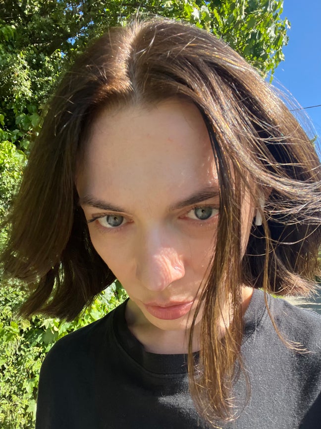Professional Female seeks a double room Main Photo