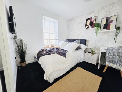 Brand New Premium Double City Centre Room Main Photo