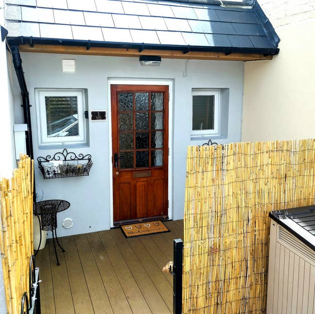 Self contained Furnished 1 bed house in Pokesdown Main Photo