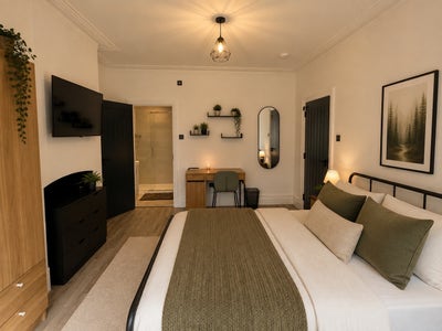 En-suite Double Bedrooms available in Fishponds Main Photo