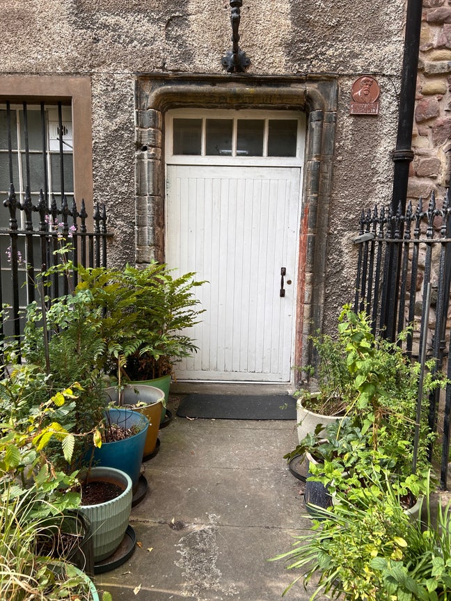 Entire Flat in Heart of Old Town Main Photo