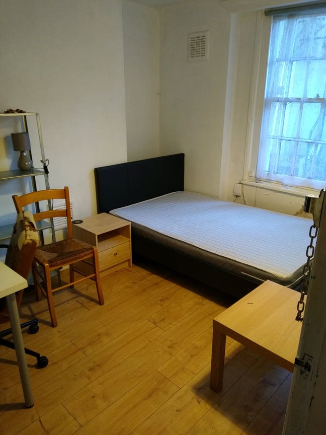 Furnished double room available - Chalk Farm Main Photo