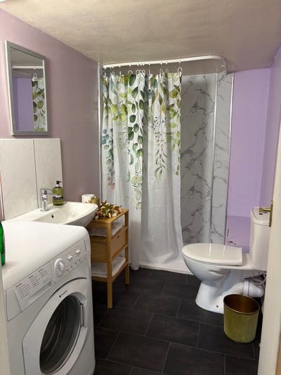 Bright room with the private kitchen and bathroom Main Photo