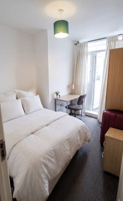 East London – E14 🏠 Canary Wharf / Isle of Dogs Main Photo
